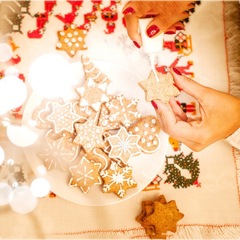 10 Christmas Tree Baking Molds