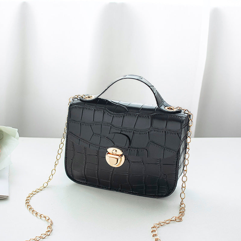 Women Small Crossbody Bag Classic Pattern Shoulder Handbags Lightweight Chain Strap Messenger Purse