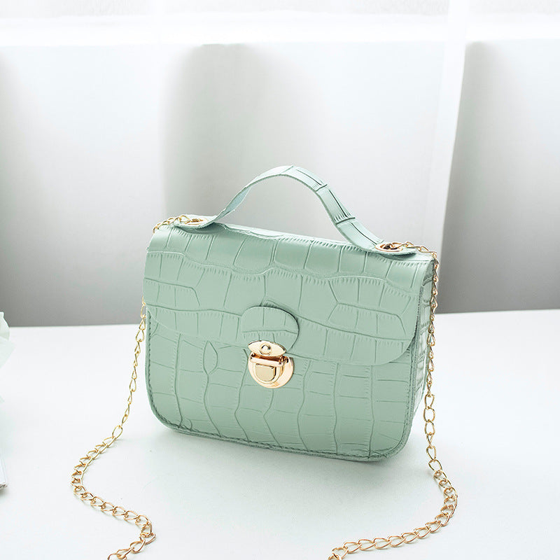 Women Small Crossbody Bag Classic Pattern Shoulder Handbags Lightweight Chain Strap Messenger Purse