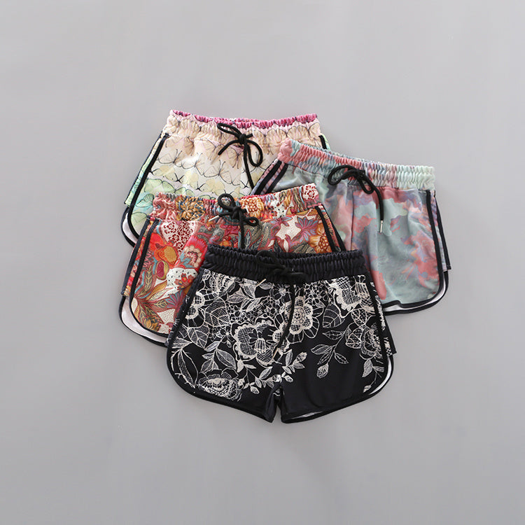Casual shorts were thin sports beach pants