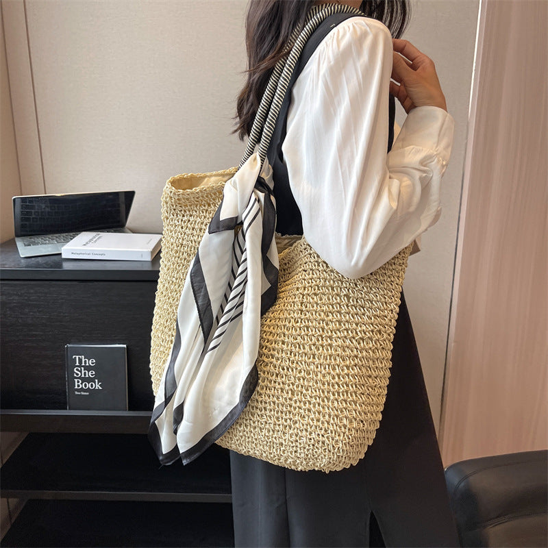 Casual Woven Bag Women's New Large Capacity One-shoulder Portable