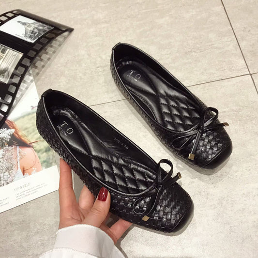 Flat Plus Size All-match Black Flat Heel Woven Pattern Scoop Women's Shoes For Four Seasons
